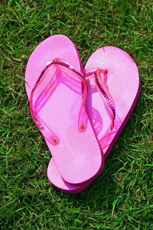 pink flip flops pink flip flops